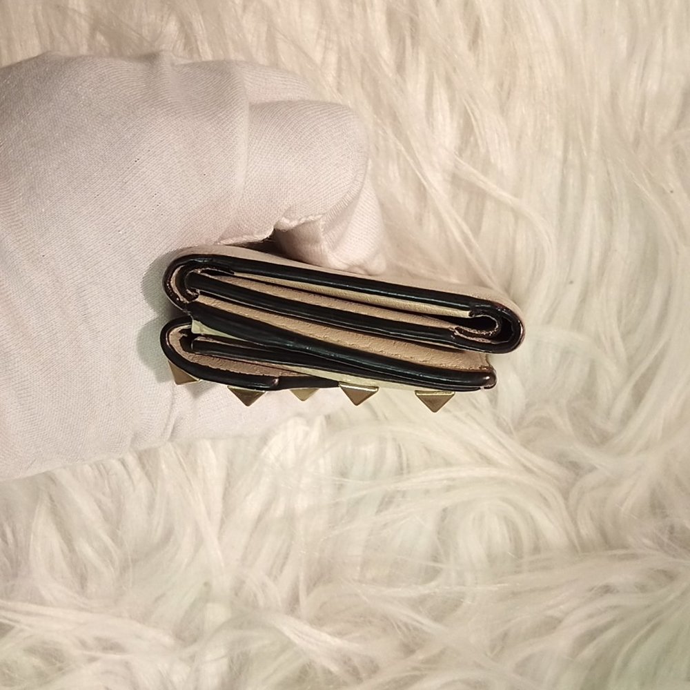 VGUC Valentino Garavani Rockstud Compact Wallet (w/ Auth, Care & RFID Cards) - Picture 4 of 12